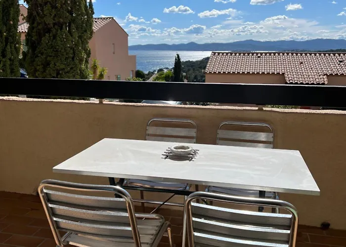 Vue Et Piscine Apartament Saint-Raphaël